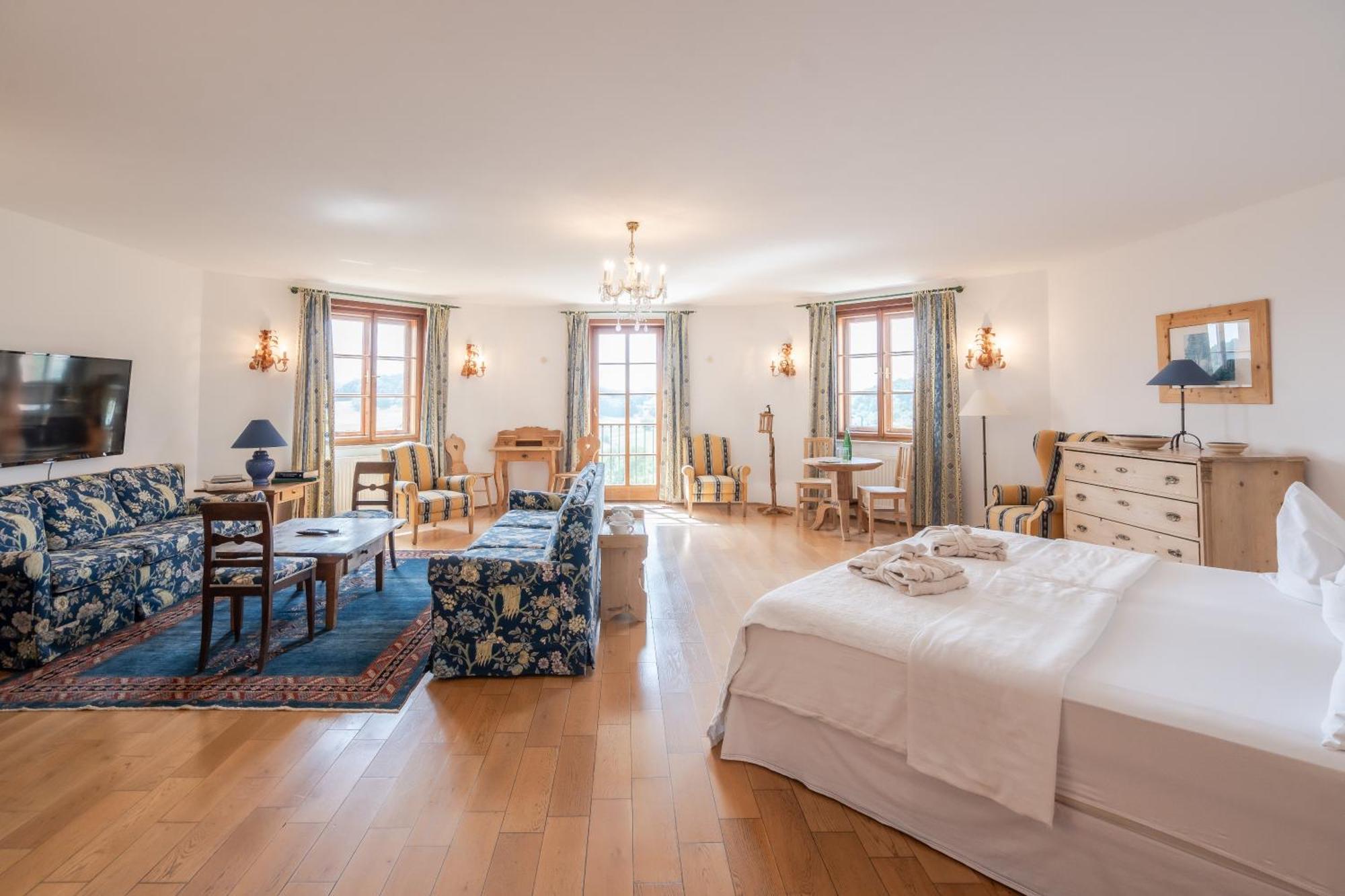 Hotel Roemerstein Лойперсдорф-бай-Фюрстенфельд Экстерьер фото
